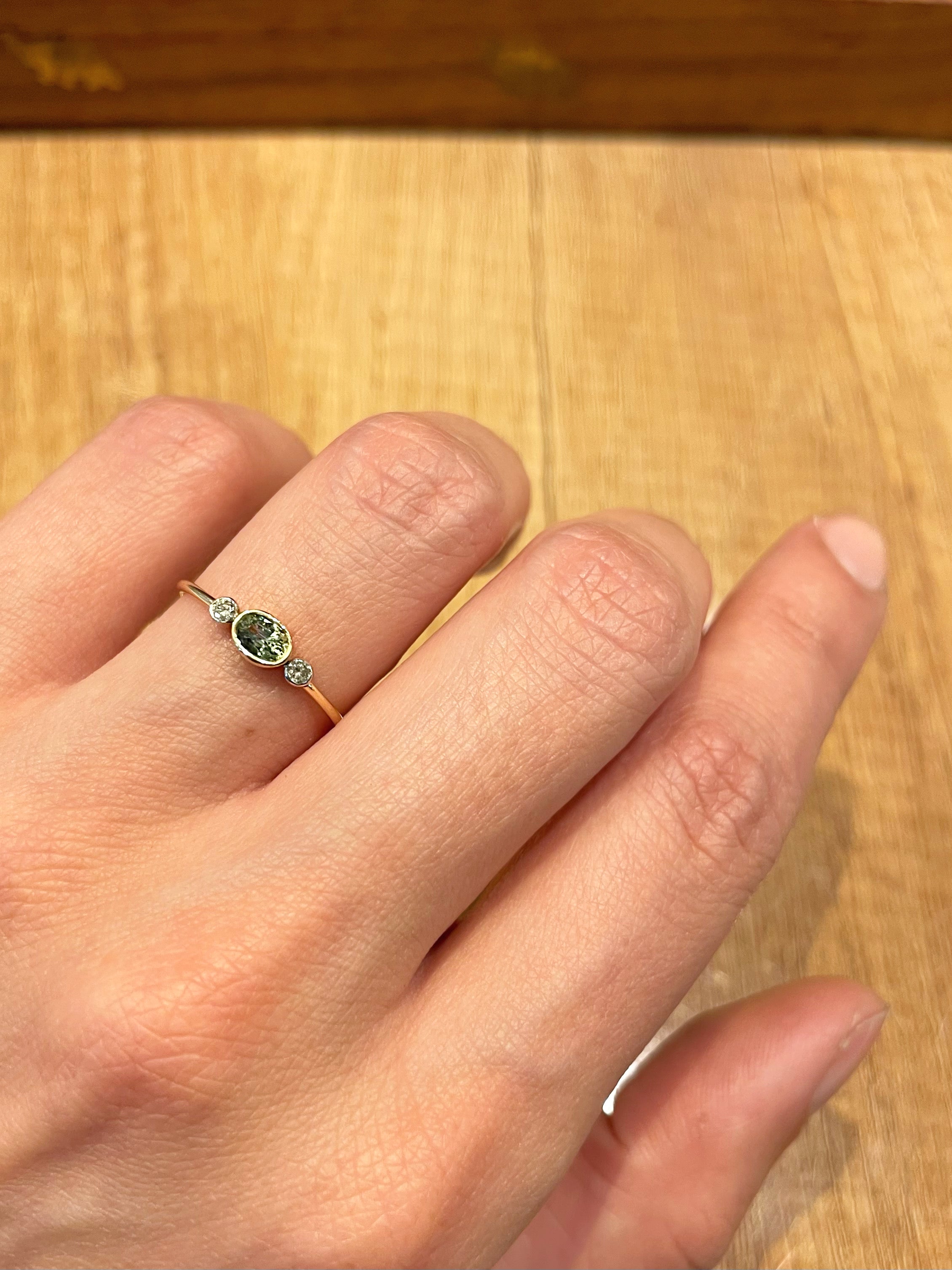 Bague Saphir Vert et Diamant en Or