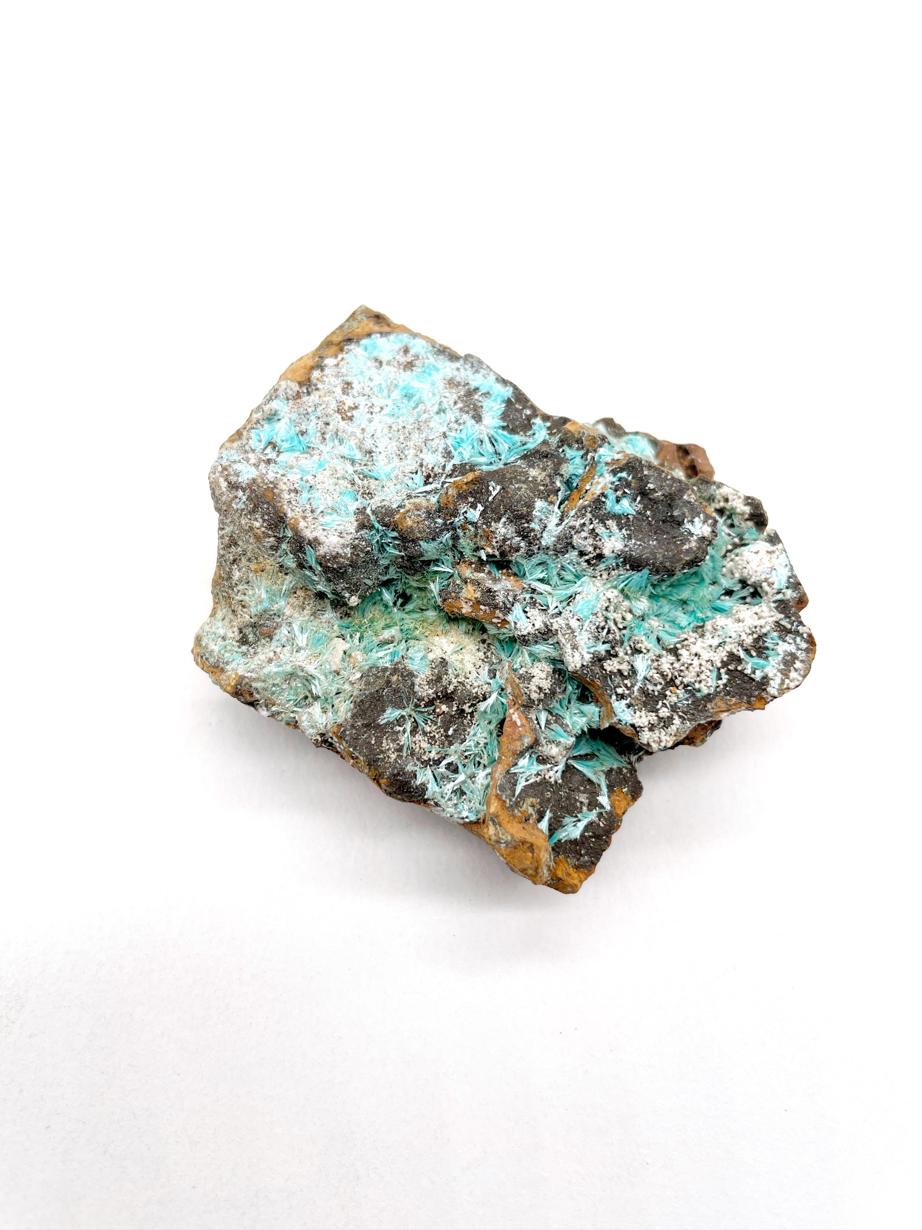 Aurichalcite 585 carats