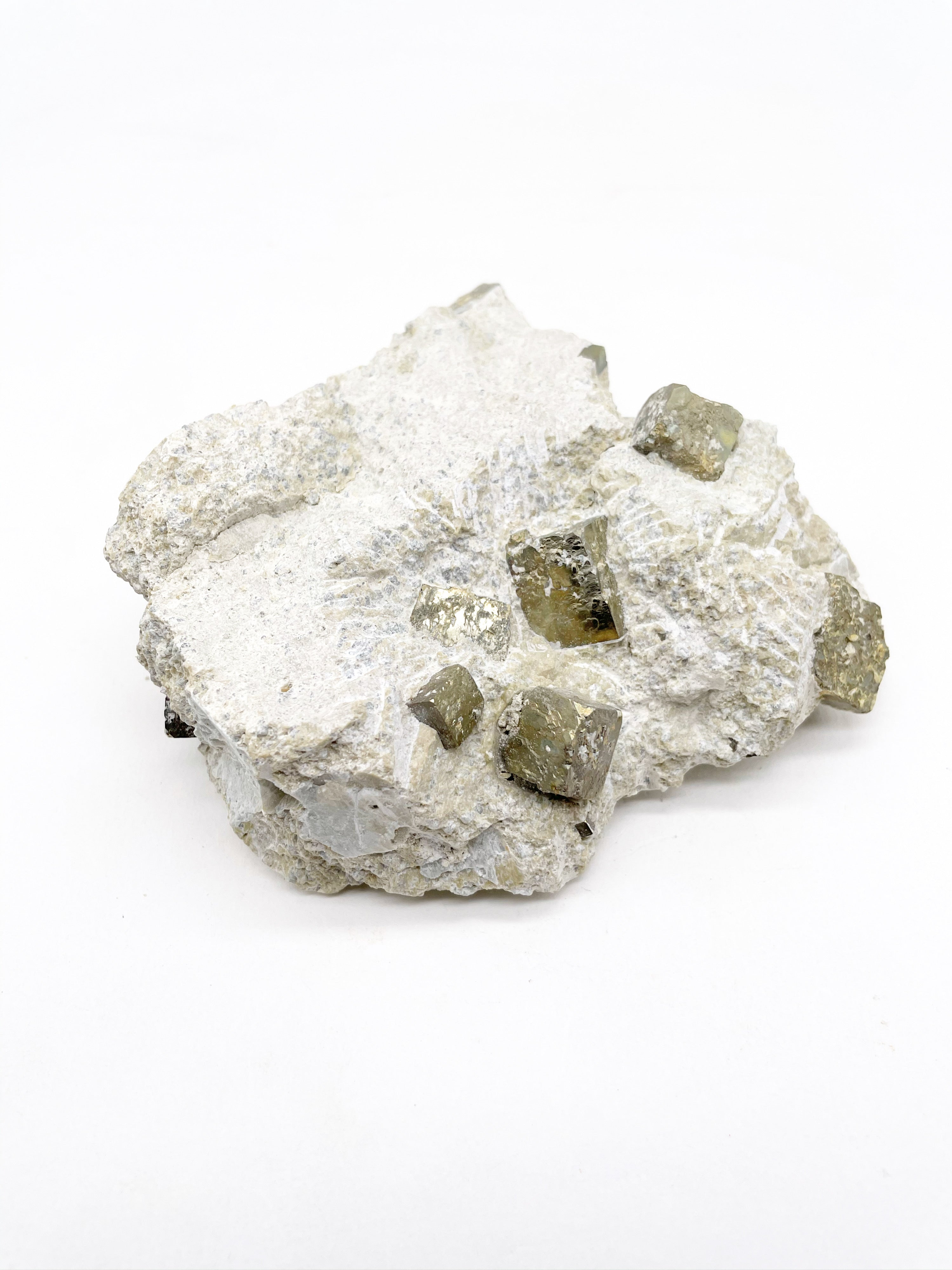 Cubes de Pyrite sur Gangue 3010 carats